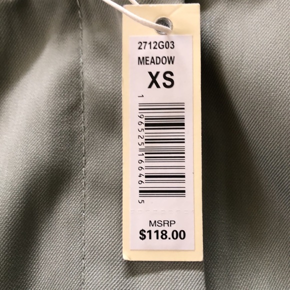 NWT Max Studio High Rise Straight Leg Pants in Sage Green Size XS - Picture 8 of 8